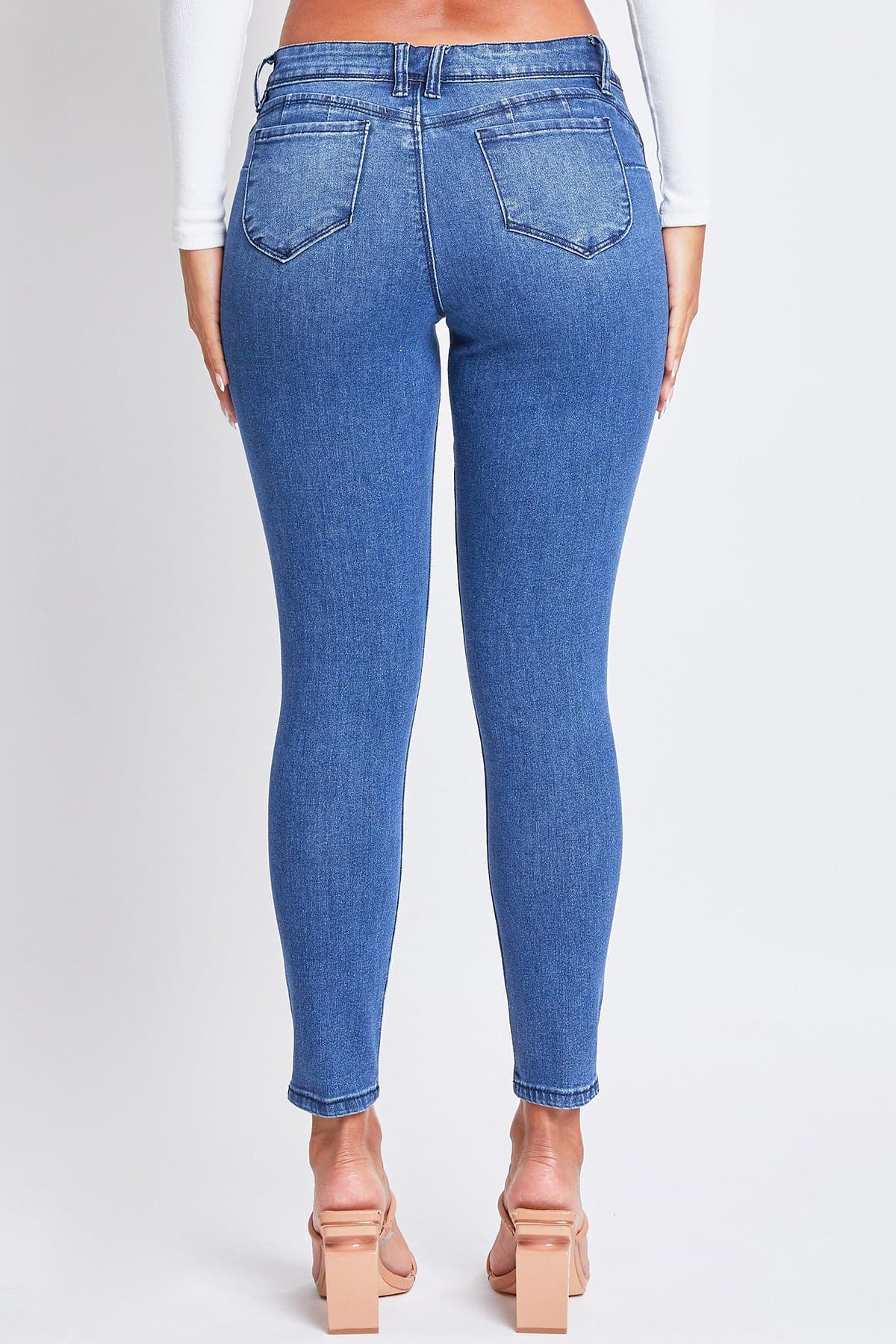 Women's Sustainable WannaBettaButt Skinny Distressed Jeans